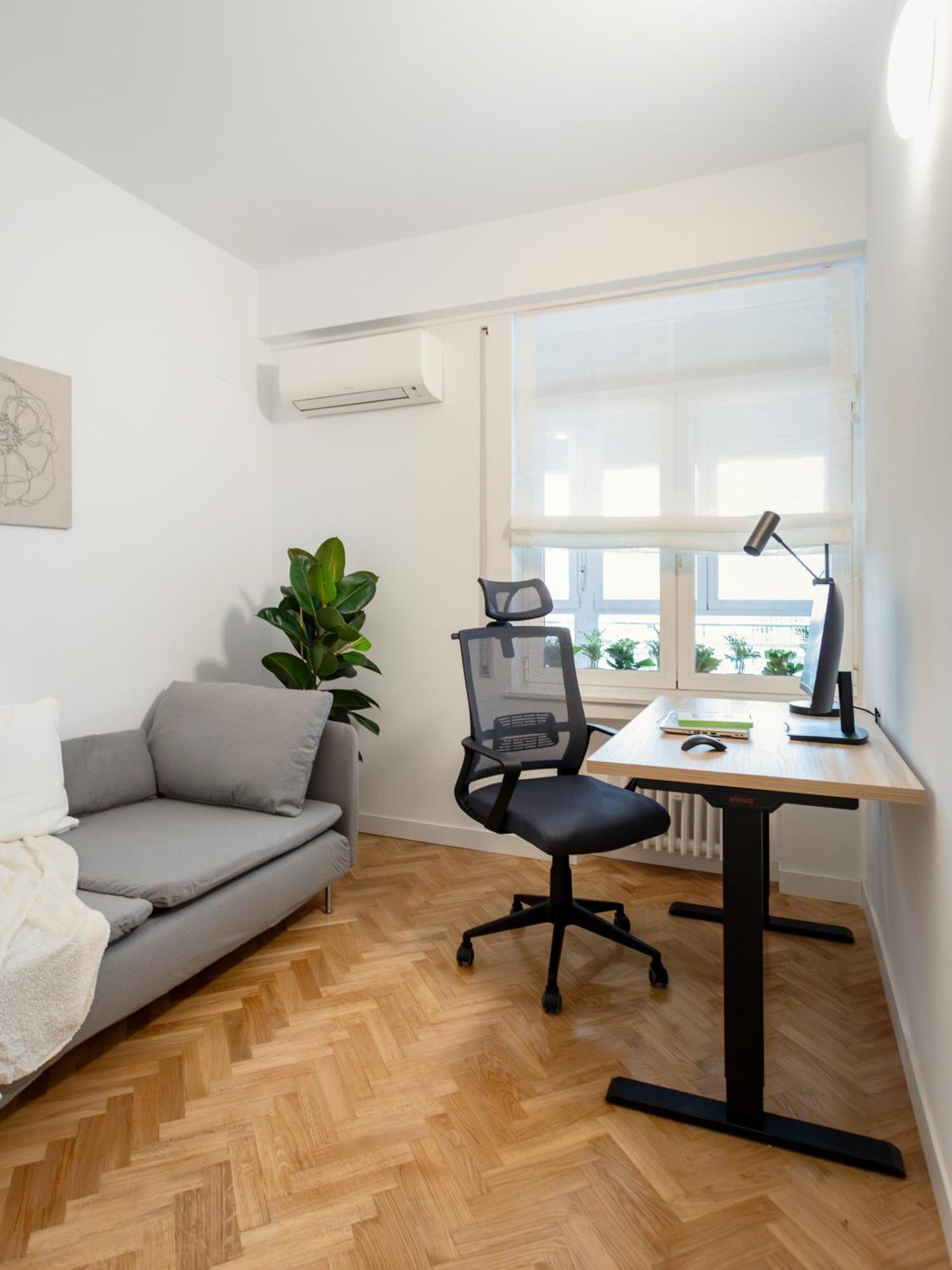 Apartamento Claraval - Con Despacho En Chamberi,