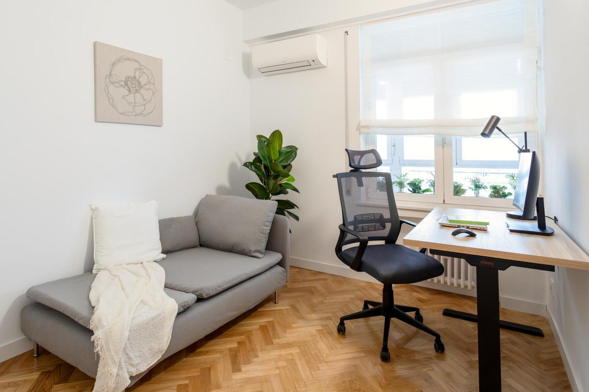 Apartamento Claraval - Con Despacho En Chamberi,